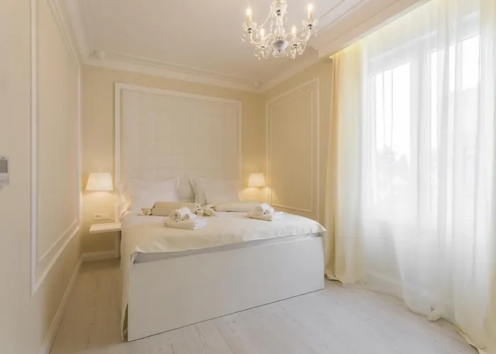 Boutique Bacvice 4* Split